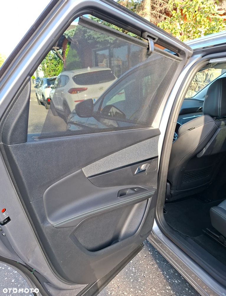 Peugeot 5008 BlueHDi 130 EAT8 Allure - 31