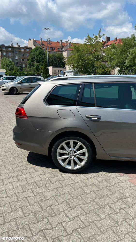 Volkswagen Golf - 5