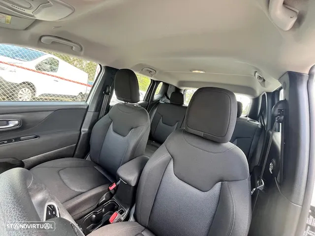 Jeep Renegade 1.0 T Sport - 16