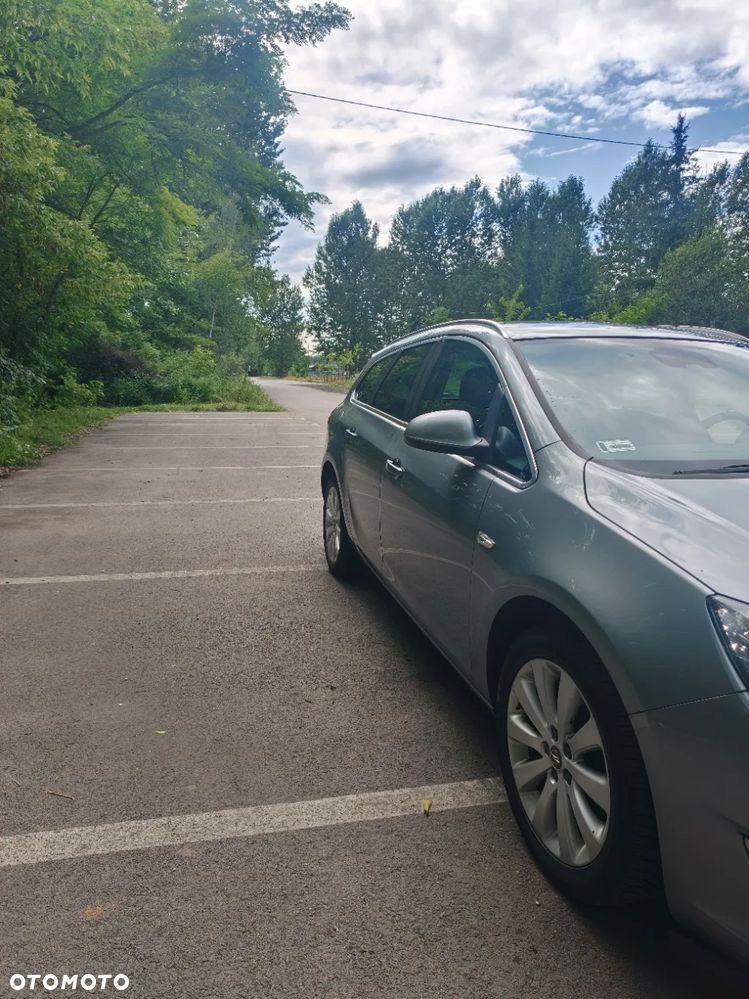 Opel Astra 1.4 T Cosmo EU6 - 8