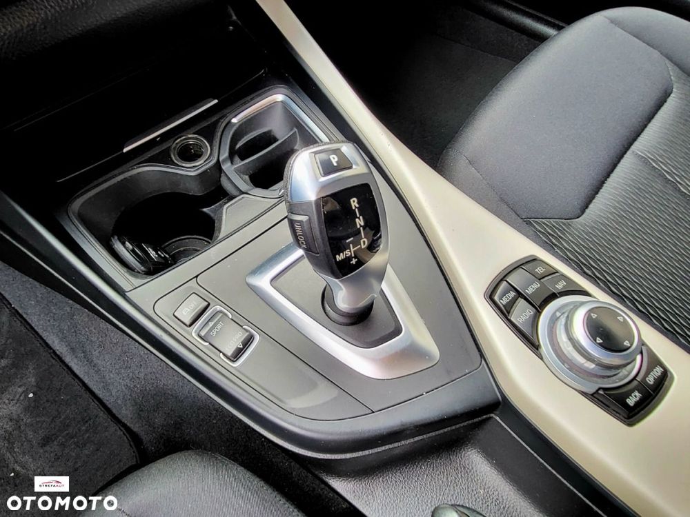 BMW Seria 1 - 11