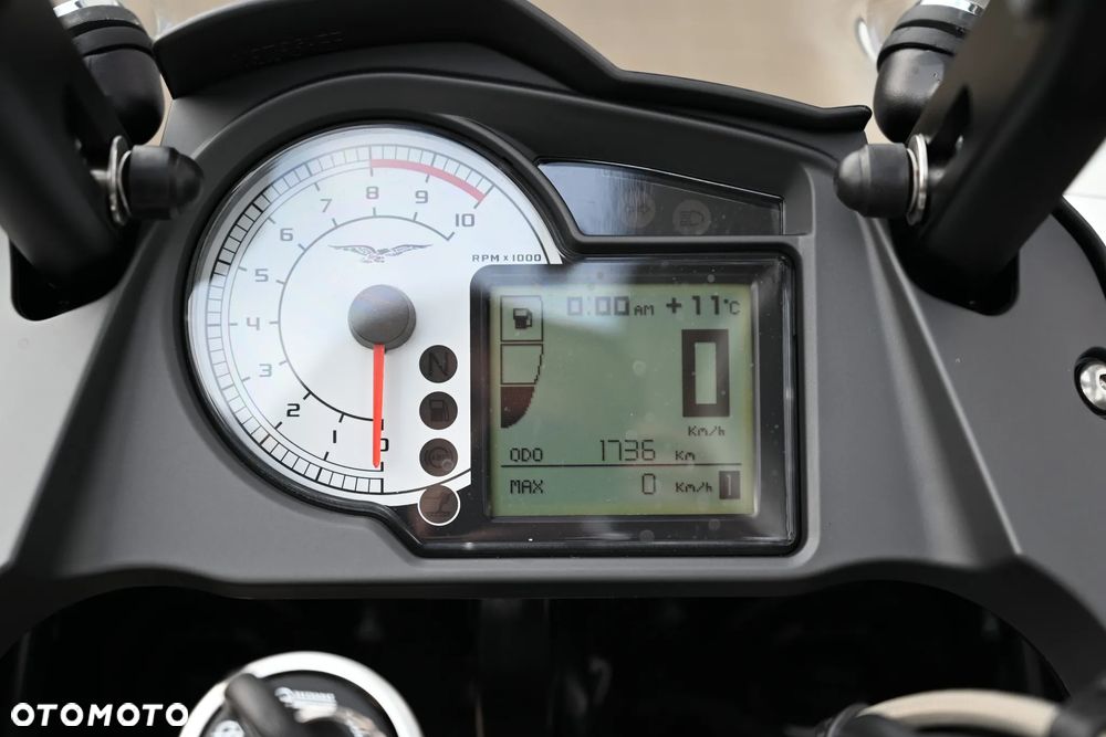 Moto Guzzi Stelvio - 9