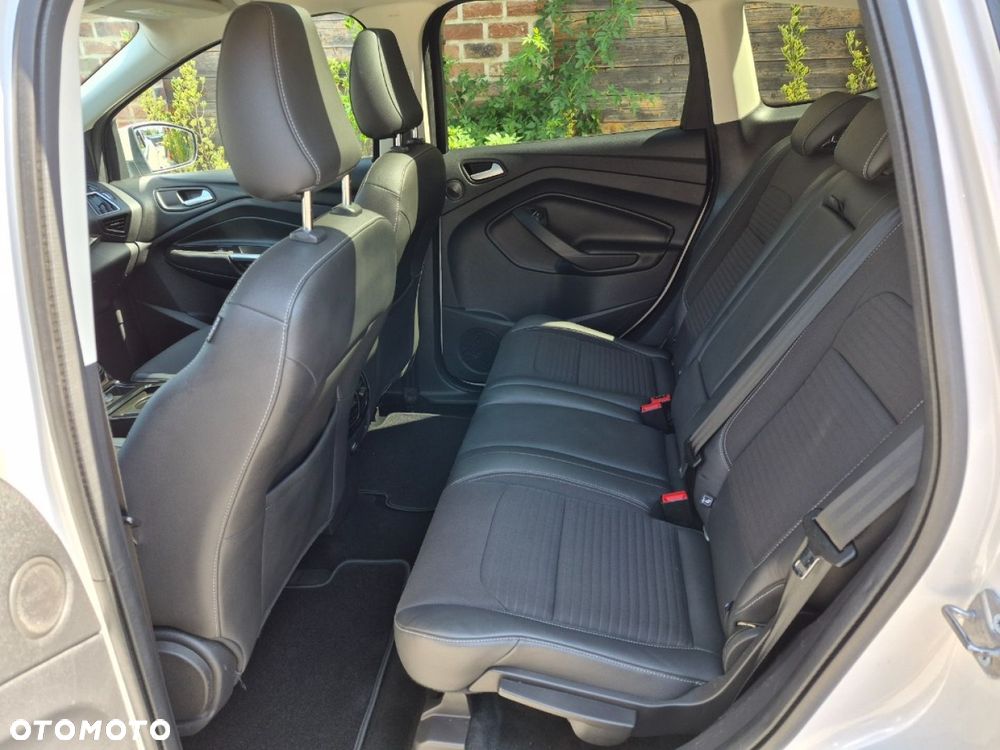 Ford Kuga - 9