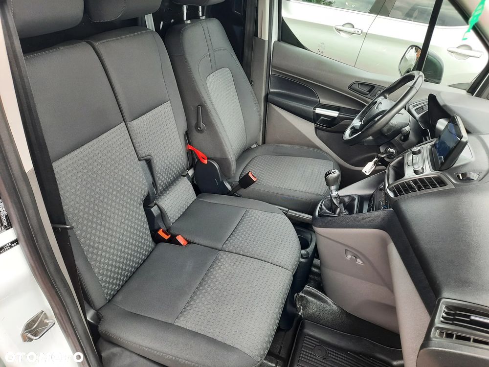 Ford Transit Connect  L2 Długi 3 osobowy - 16