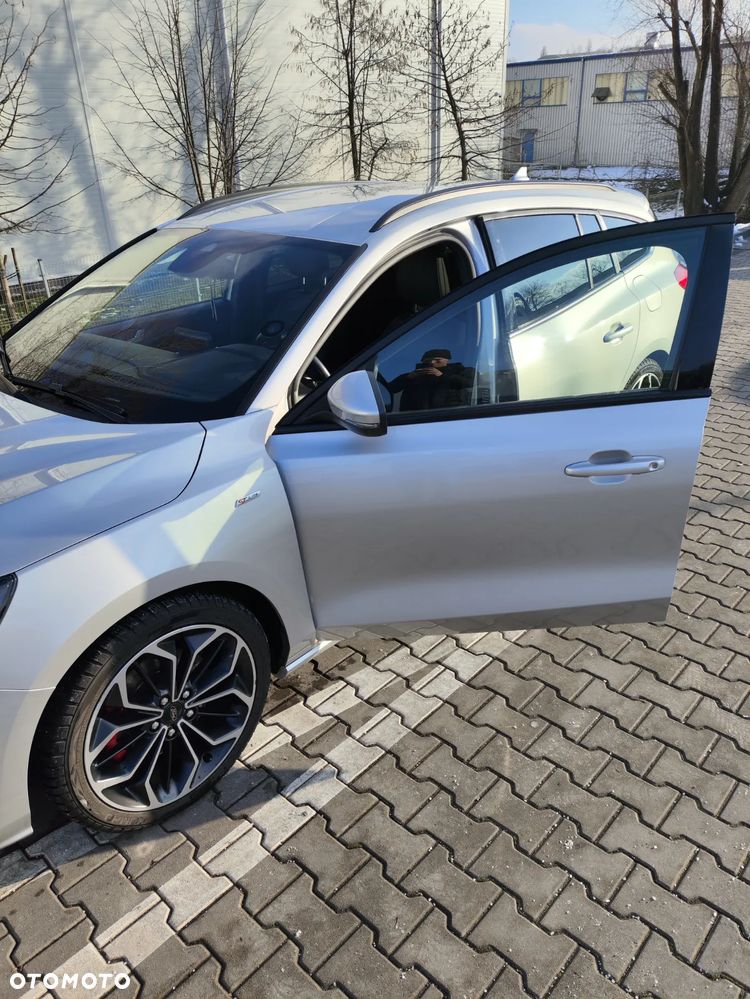 Ford Focus 1.5 EcoBoost ST-Line - 10