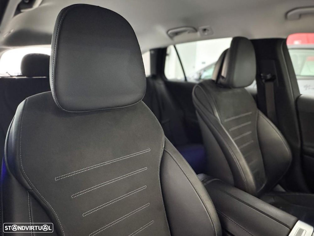 Mercedes-Benz C 200 AMG Line - 39