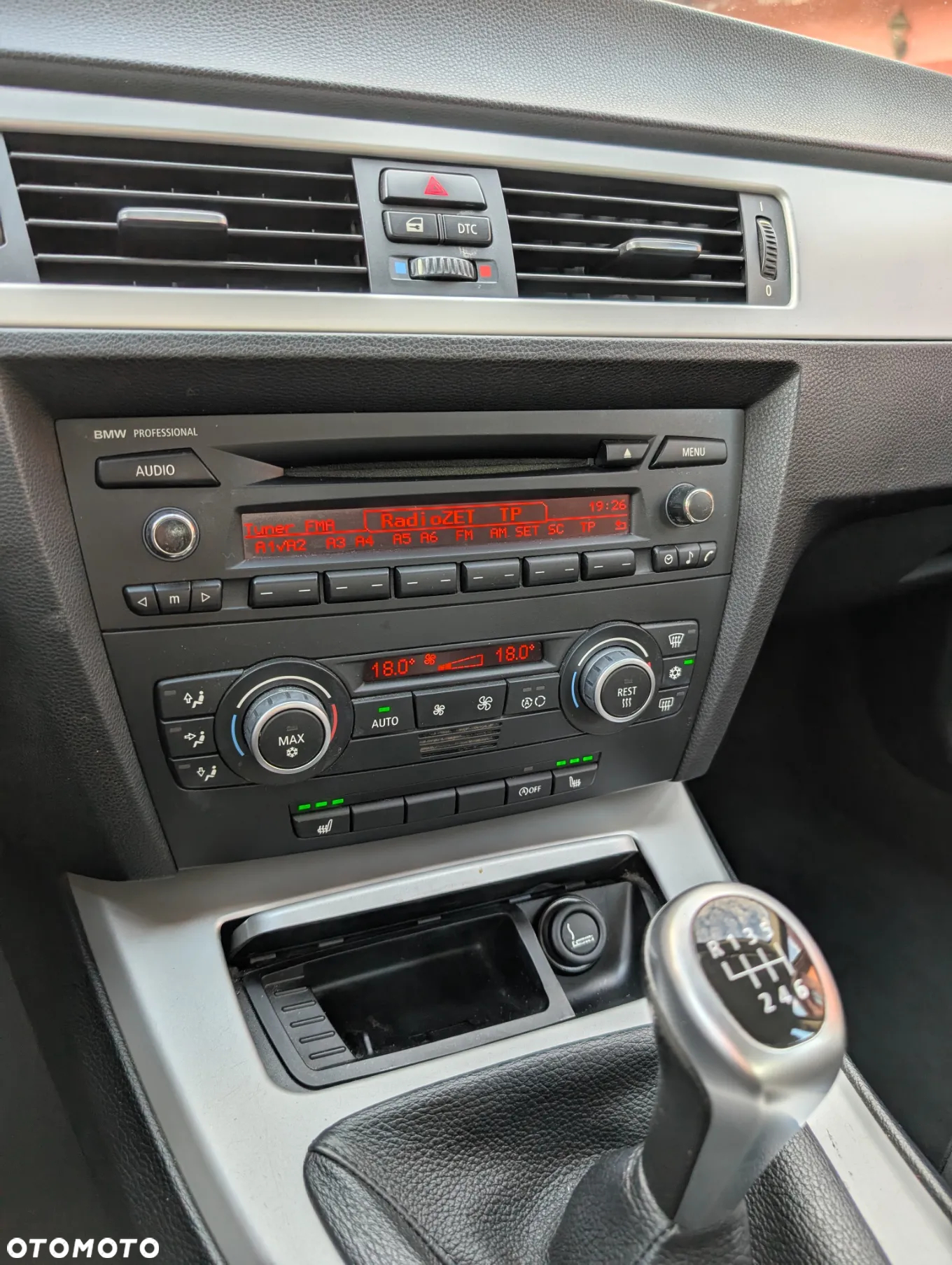 BMW Seria 3 318i - 14