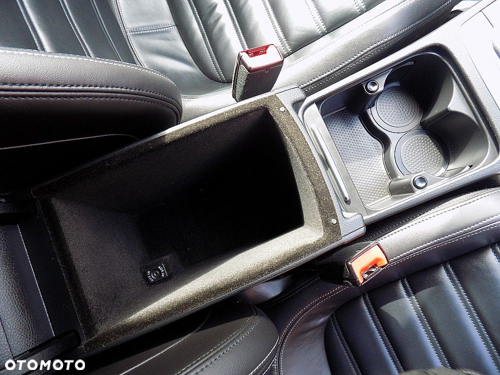 Volkswagen CC 1.4 TSI BlueMotion Technology - 19