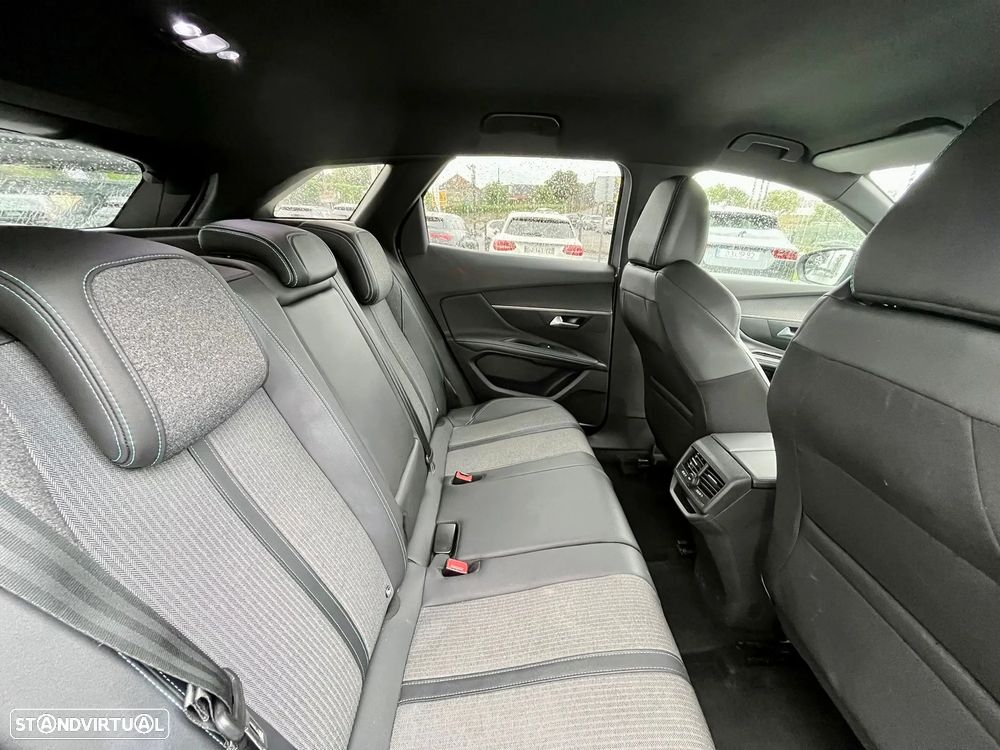 Peugeot 3008 1.2 PureTech Allure Pack - 15