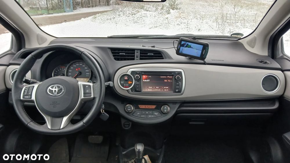 Toyota Yaris 1.33 VVT-i Multidrive S Executive - 16