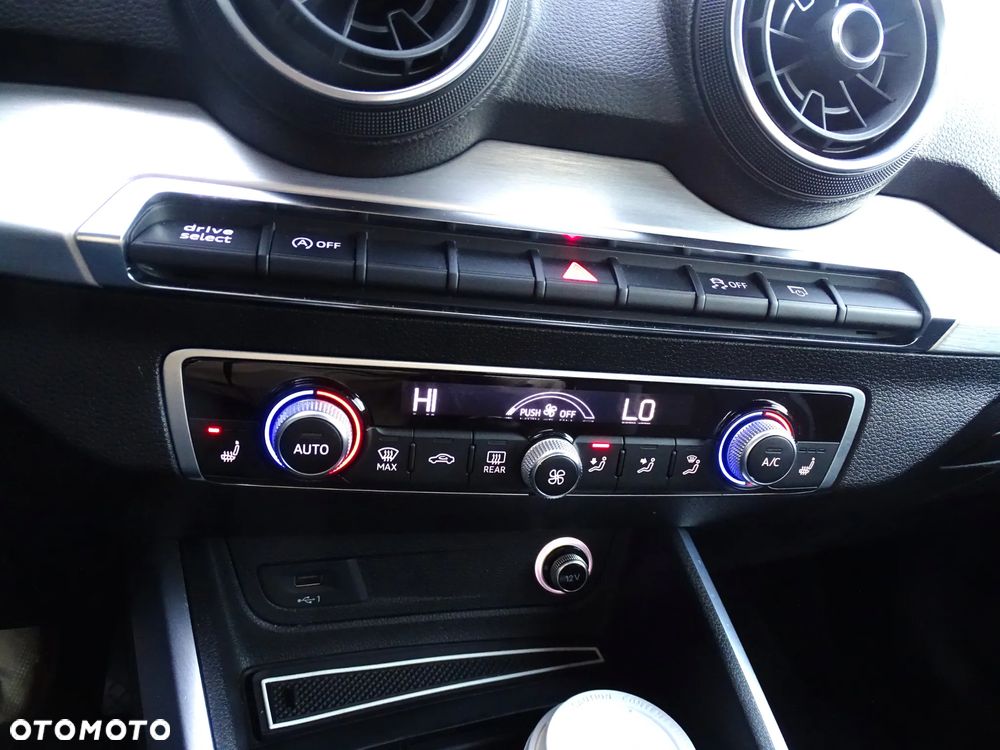 Audi Q2 1.6 TDI Sport - 12
