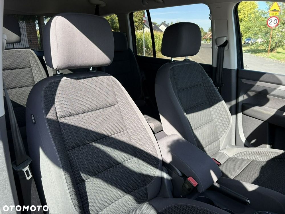 Volkswagen Touran 1.6 TDI DPF BlueMotion Technology DSG Cup - 20