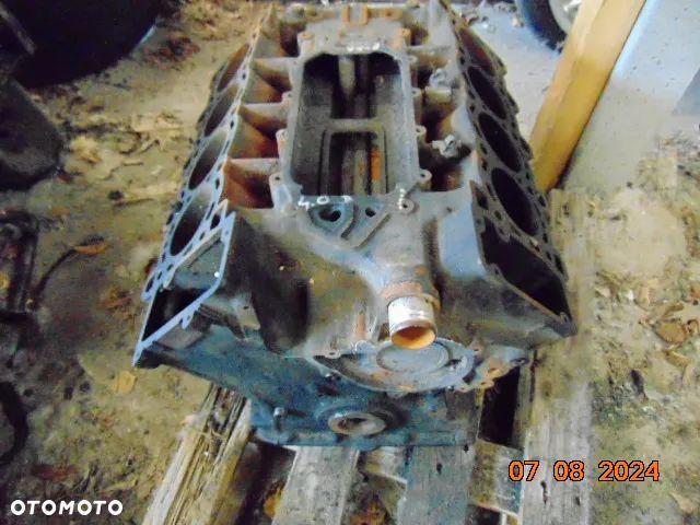 BMW E38 E65 4.0d 740d V8 M67 BLOK silnika BiTurbo - 1