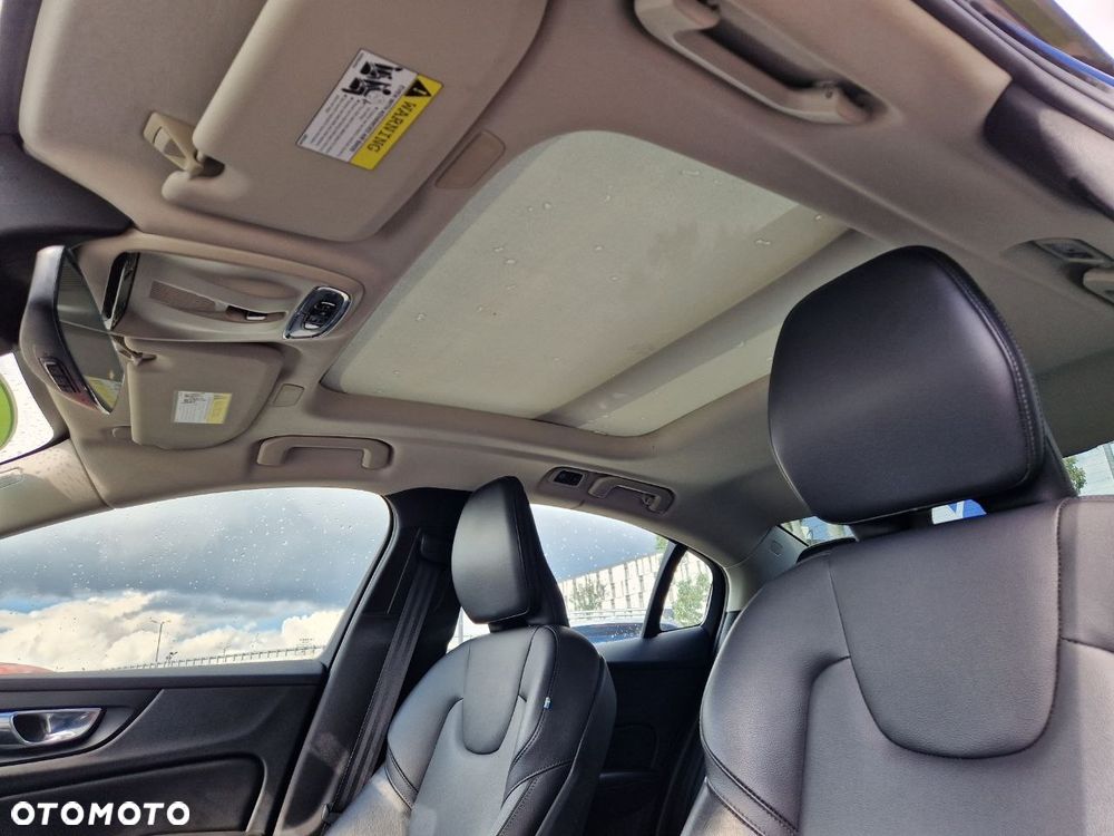 Volvo S60 T6 AWD Momentum Pro - 10