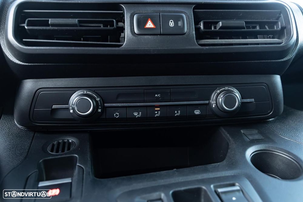 Opel Combo EV 50 kwh 300 kms - 18