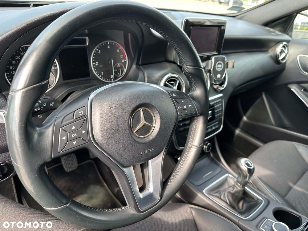 Mercedes-Benz Klasa A 200 CDI - 16