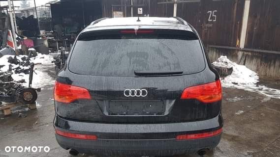 AUDI Q7 TYLNA KLAPA LIFT CZARNA - 1
