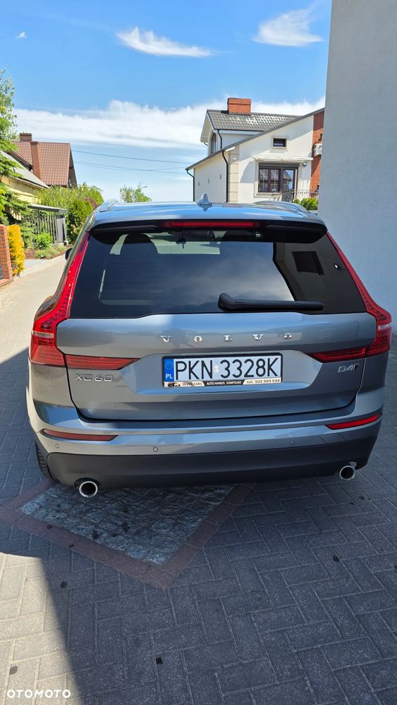 Volvo XC 60 D4 AWD Momentum - 8