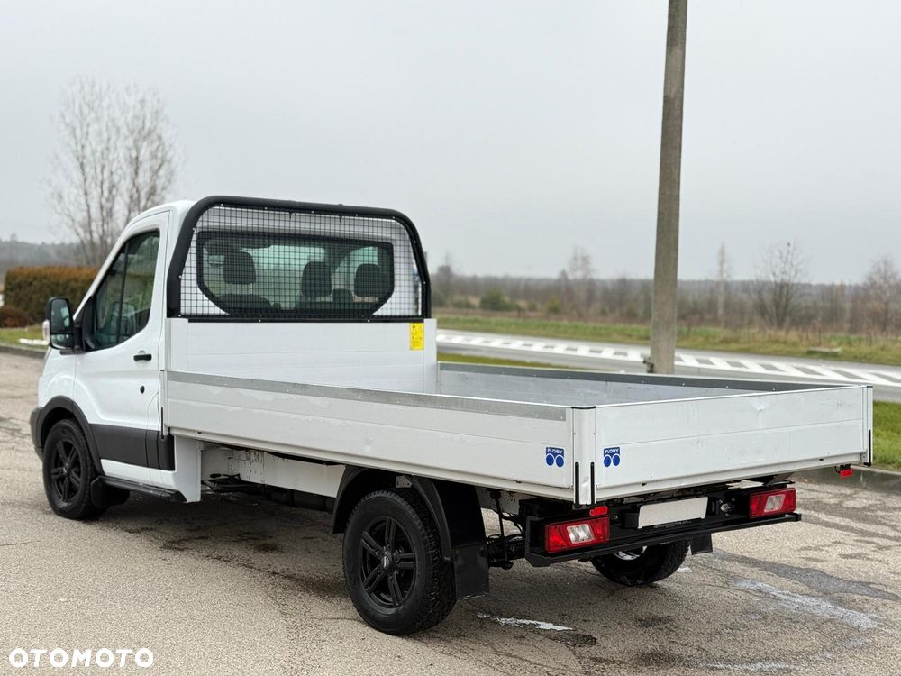 Ford Transit. - 6