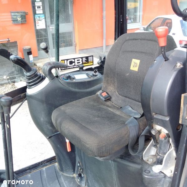 JCB 8016 - 4