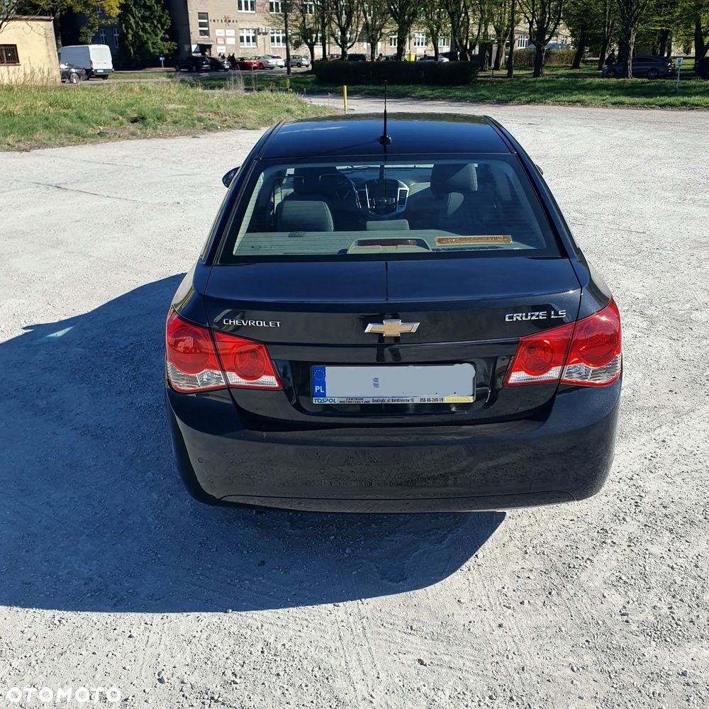 Chevrolet Cruze 1.6 LS - 7