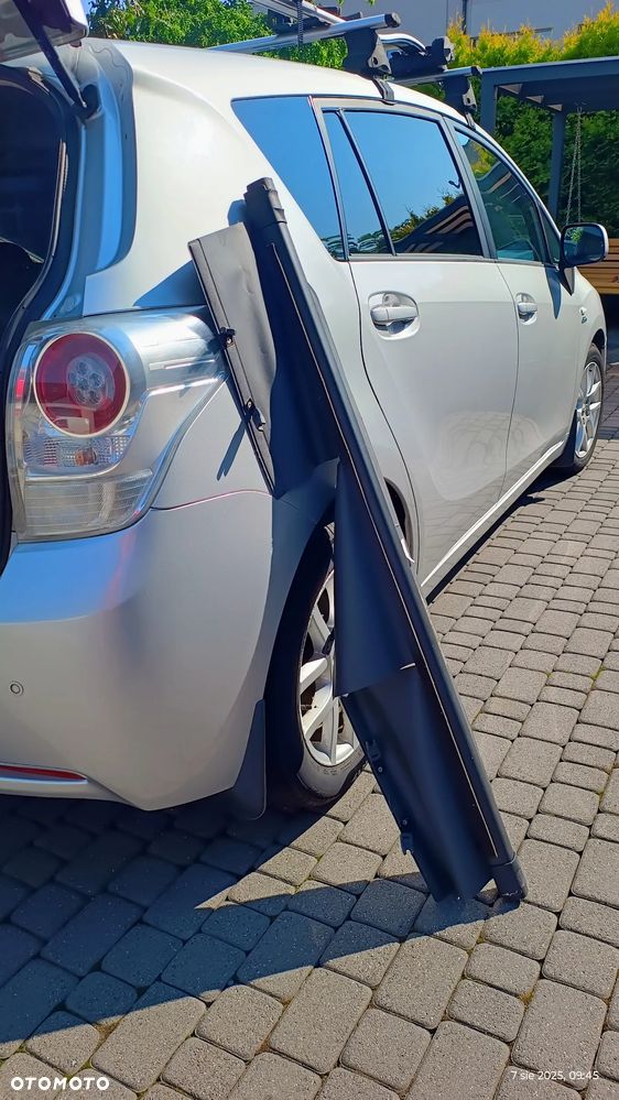 Toyota Verso 2.2 D-CAT Prestige 7os - 11