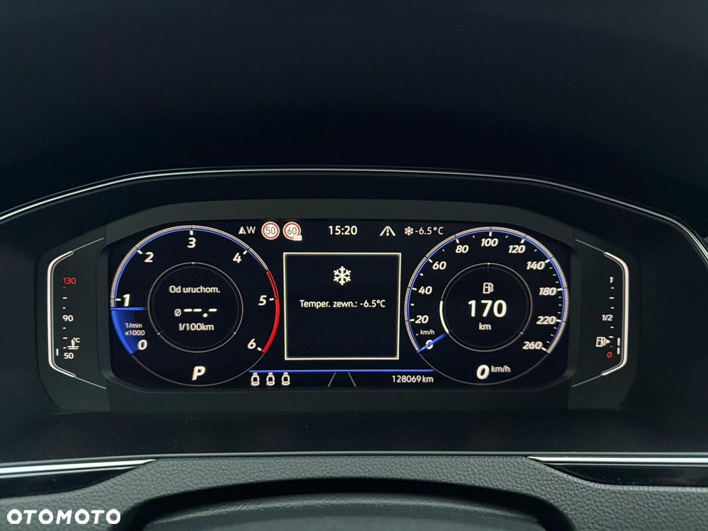 Volkswagen Passat - 16