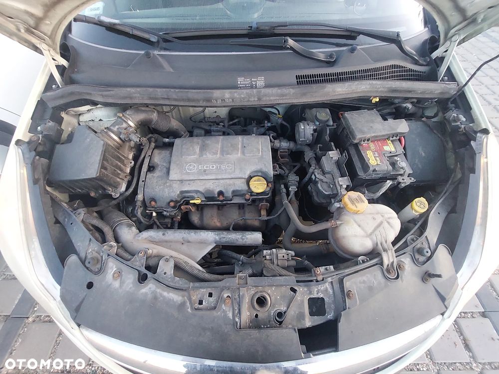 Opel Corsa - 16