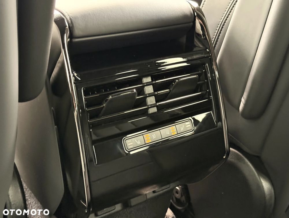 Land Rover Range Rover Sport D300 Dynamic SE - 10