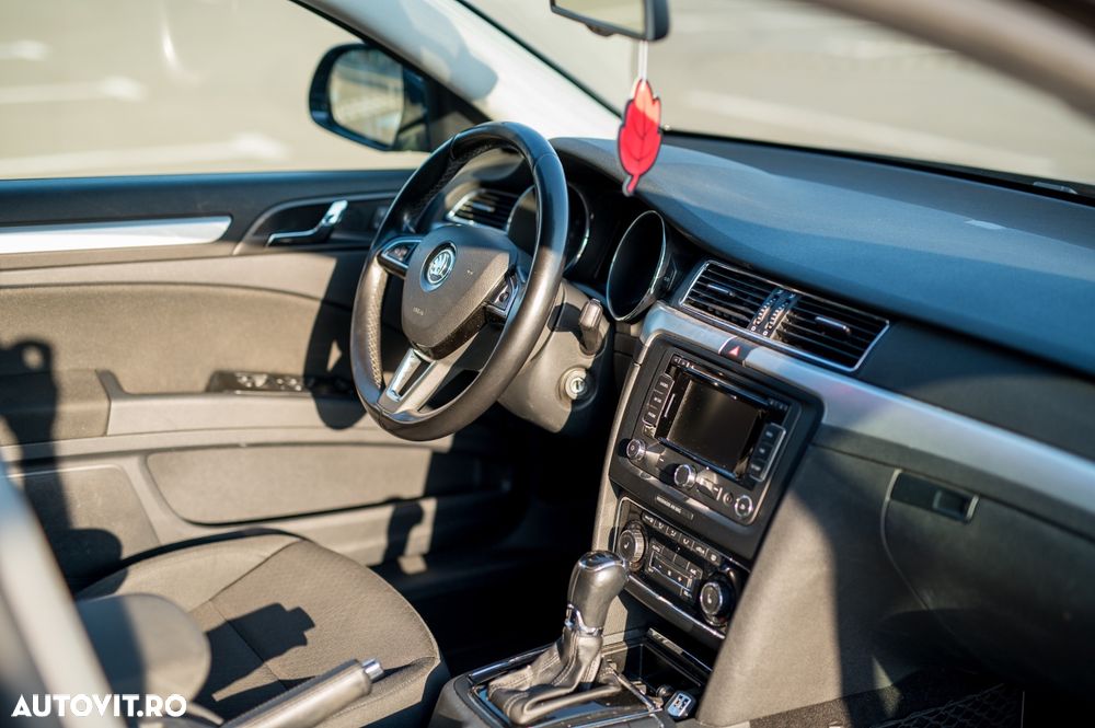 Skoda Superb 2014 photo 5