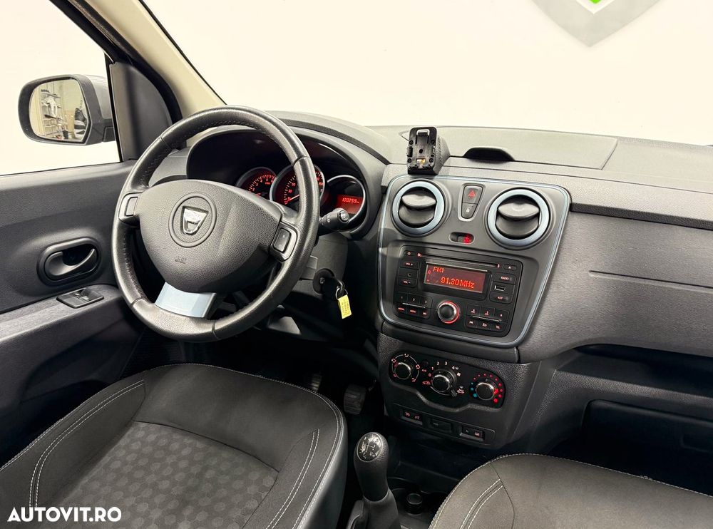 Dacia Lodgy TCe 115 Stepway - 17
