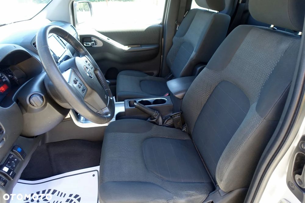 Nissan Navara 2.5 D FE Long - 10