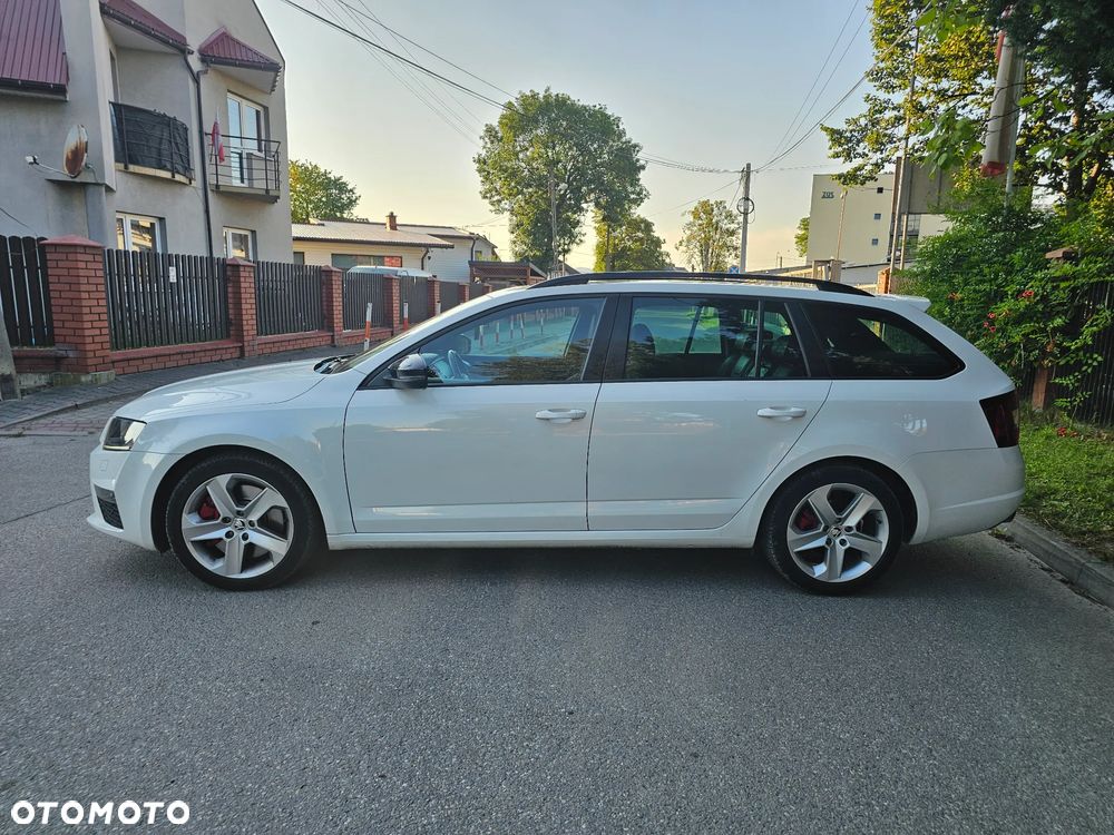 Skoda Octavia 2.0 TDI RS DSG - 8