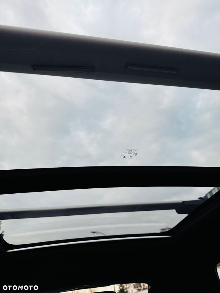 Volvo XC 40 T3 R-Design - 10