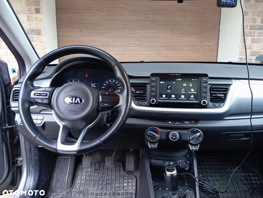 Kia Stonic 1.0 T-GDI L - 1