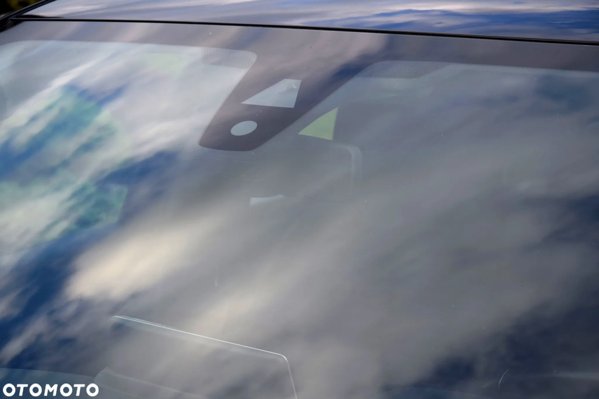 Peugeot 208 - 12