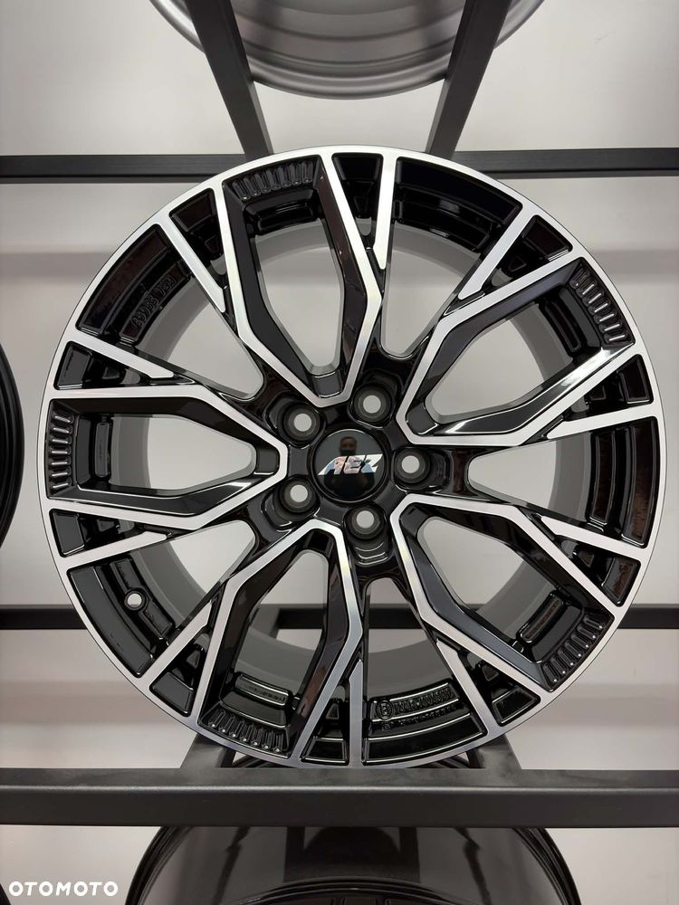 NOWE AEZ TORONTO FORD/VOLVO - 1