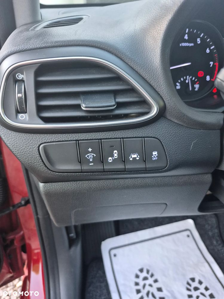 Hyundai i30 - 21