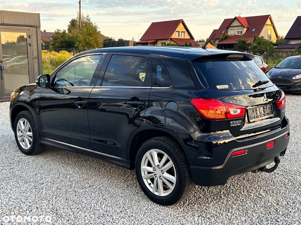 Mitsubishi ASX - 9