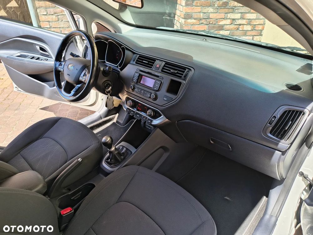 Kia Rio - 13
