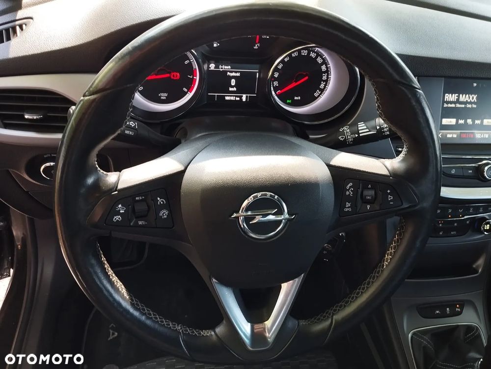 Opel Astra 1.4 Turbo 120 Jahre - 18