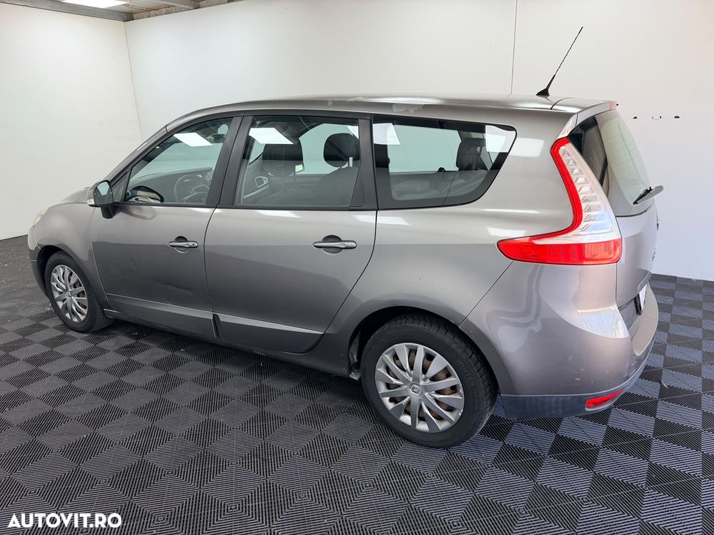 Renault Scenic 1.6 16V 110 Expression - 16
