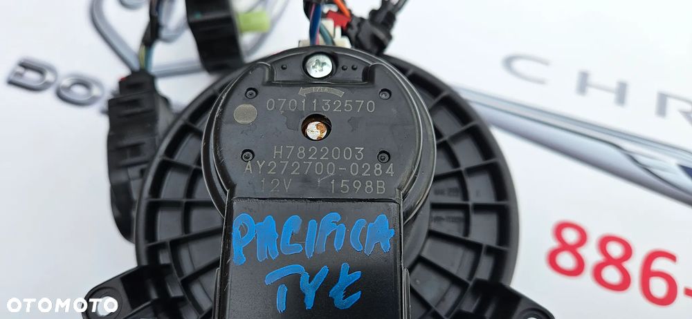 Chrysler Pacifica 2016- Wentylator nagrzewnicy tył Dmuchawa tylna AY272700-0284 Silniczki nagrzewnicy tylnej Moduł nagrzewnicy tył Sterownik klimatyzacji tył P68373079AB - 4