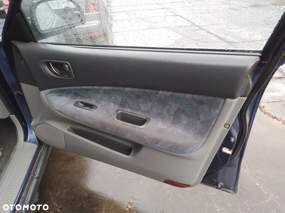 MITSUBISHI GALANT 2.0L B 96-03 PRZEPUSTNICA (T09) - 33
