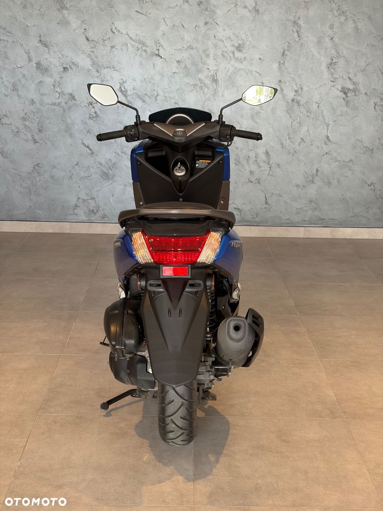 Yamaha NMAX - 8