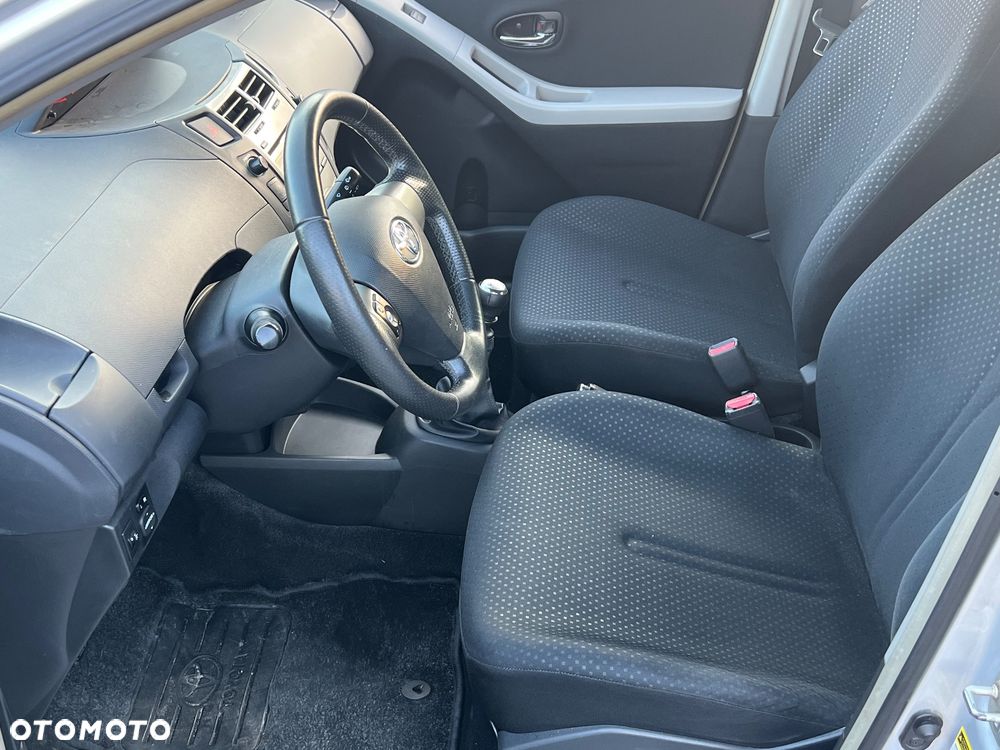 Toyota Yaris 1.4 D-4D Cool - 10