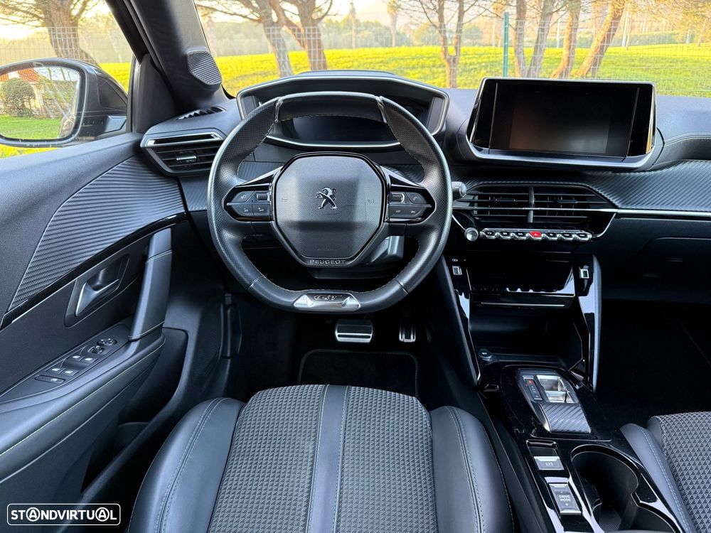 Peugeot e-208 50 kWh GT - 37