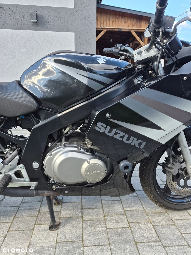 Suzuki GS - 9