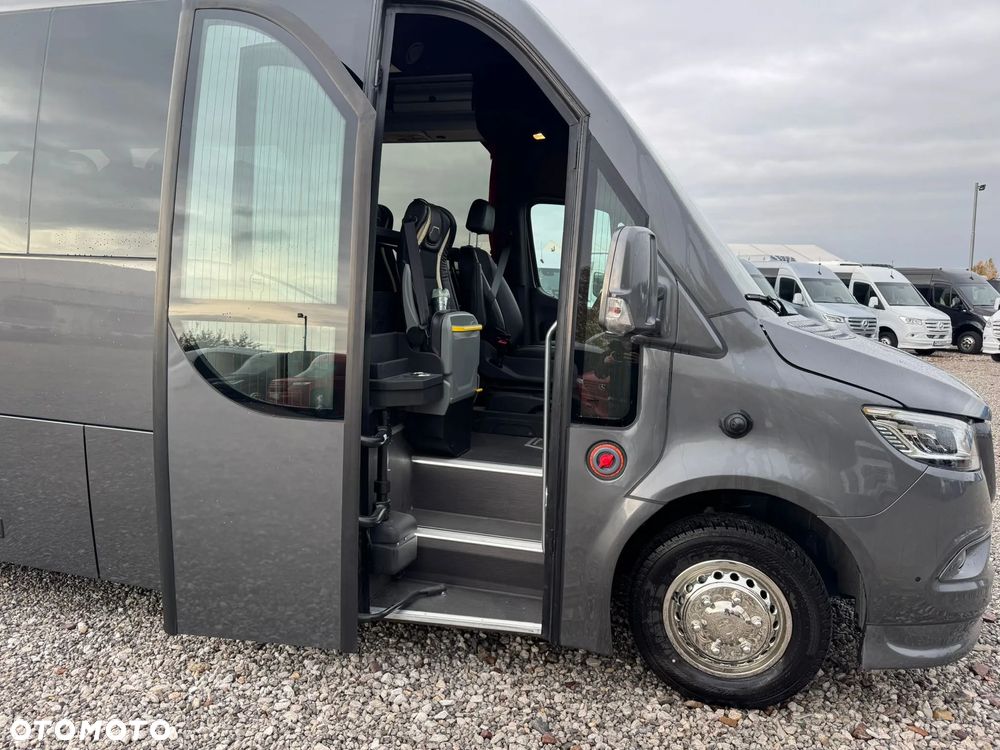 Mercedes-Benz Sprinter 519 - 11