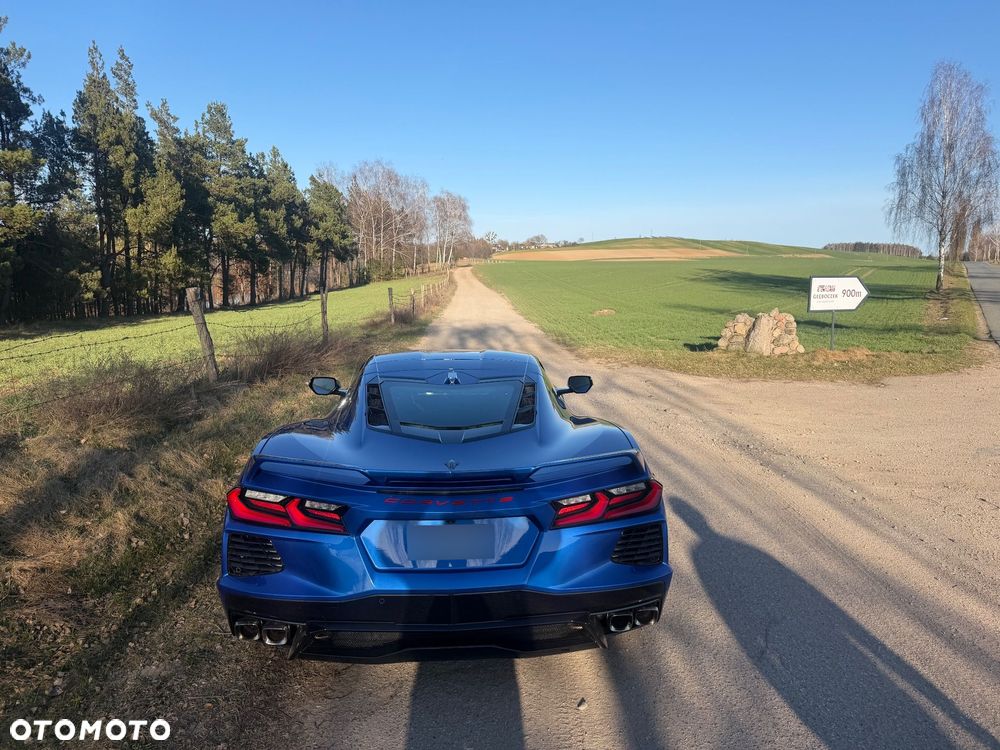 Chevrolet Corvette - 9